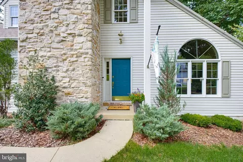 Exterior - 20 Wade Dr, Lititz, PA 17543 photo 6 of 6