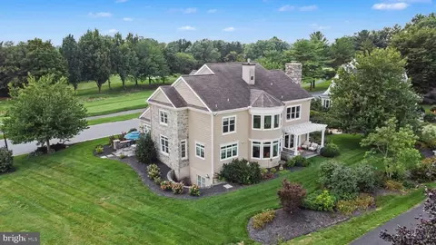 View/Area - 671 Bent Creek Dr, Lititz, PA 17543 photo 5 of 6