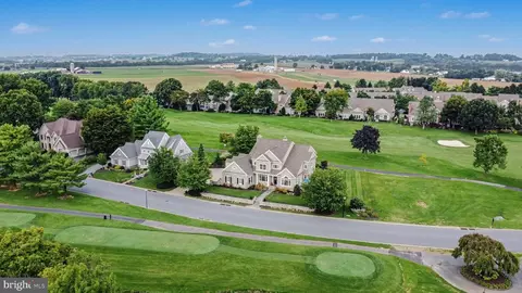 View/Area - 671 Bent Creek Dr, Lititz, PA 17543 photo 3 of 6