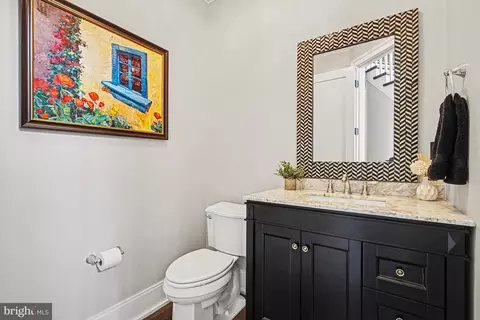 Bath - 671 Bent Creek Dr, Lititz, PA 17543 photo 4 of 5