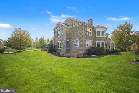 Exterior - 671 Bent Creek Dr, Lititz, PA 17543 photo 6 of 7