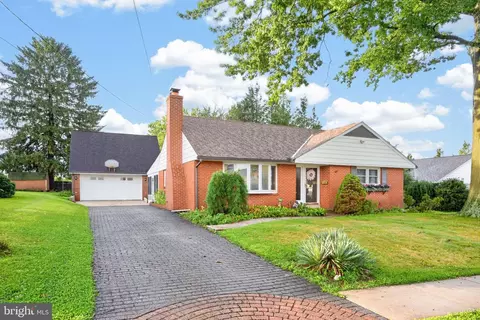 608 E Hummelstown St, Elizabethtown, PA 17022