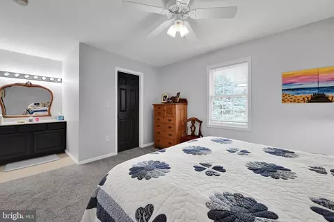 Bedroom - 69 Pebble Creek Dr, Lititz, PA 17543 photo 5 of 5