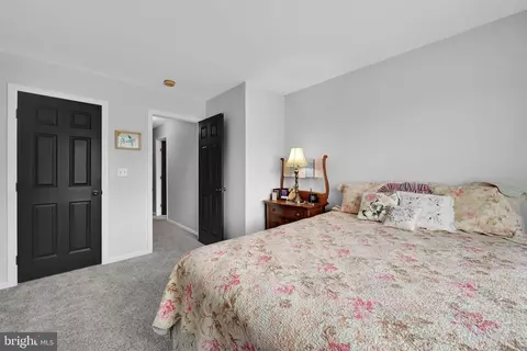 Bedroom - 69 Pebble Creek Dr, Lititz, PA 17543 photo 2 of 5