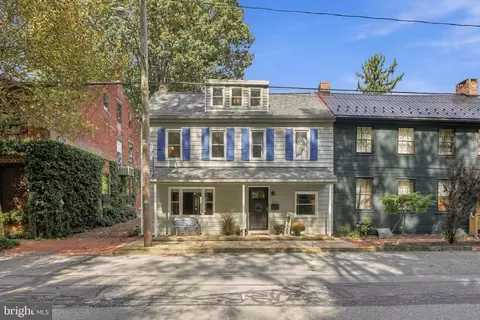 460 E Front St, Marietta, PA 17547