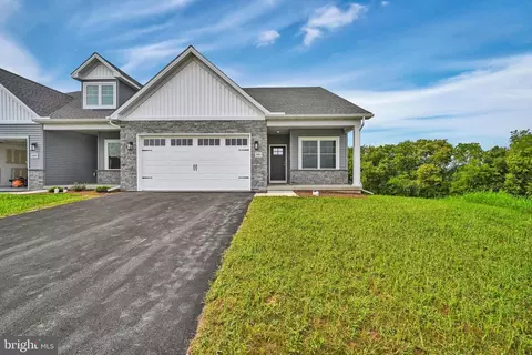 Undisclosed, Elizabethtown, PA 17022