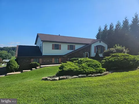 7 Oliver Dr, Quarryville, PA 17566