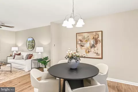 Dining - 30 Buttonwood Dr, Lititz, PA 17543 photo 3 of 4