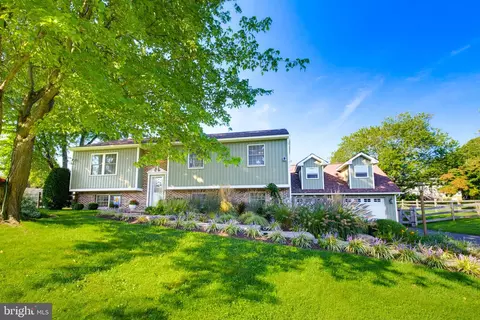 8 Cliffwood, Quarryville, PA 17566