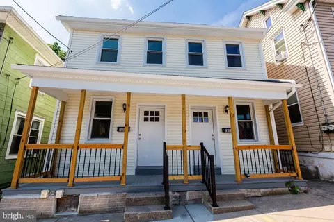 203 W High St, Elizabethtown, PA 17022