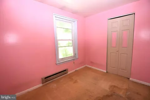 Bedroom - 12 Picnic Woods Cir, Lititz, PA 17543 photo 3 of 4