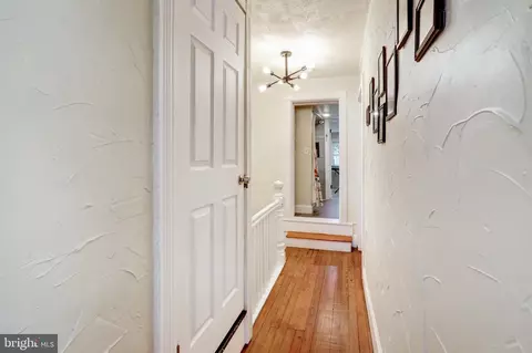 Entry Way - 829 5th, Lancaster, PA 17603 photo 4 of 5