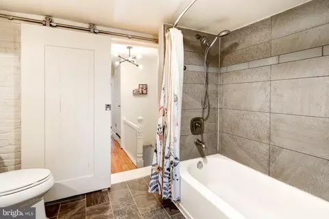 Bath - 829 5th, Lancaster, PA 17603 photo 3 of 3