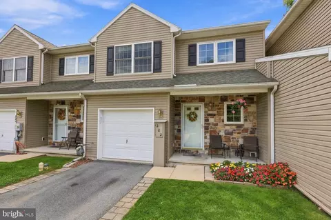 222 Rocky Knob Way, Mountville, PA 17554