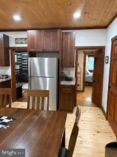 Entry Way - 231 Park Ave, Lititz, PA 17543 photo 7 of 18