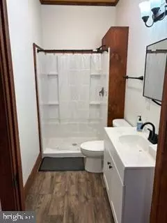 Entry Way - 231 Park Ave, Lititz, PA 17543 photo 2 of 18