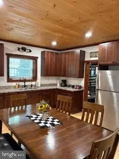 Entry Way - 231 Park Ave, Lititz, PA 17543 photo 6 of 18
