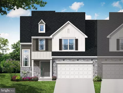 114 Field Ln, Millersville, PA 17551