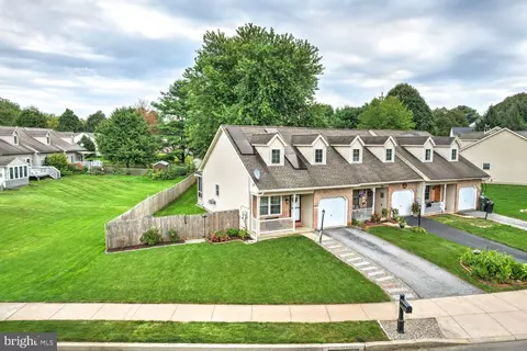 310 Meadow Ln, Quarryville, PA 17566