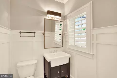 Entry Way - 640 Snyder Rd, Lititz, PA 17543 photo 2 of 5