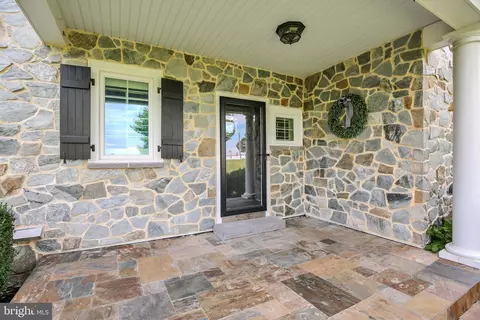 Exterior - 640 Snyder Rd, Lititz, PA 17543 photo 14 of 14