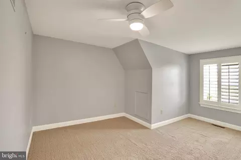 Bedroom - 640 Snyder Rd, Lititz, PA 17543 photo 7 of 10