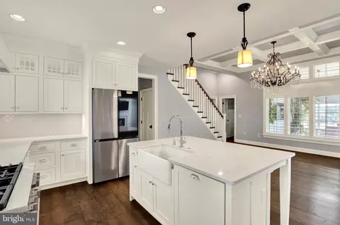 Kitchen - 640 Snyder Rd, Lititz, PA 17543 photo 4 of 4