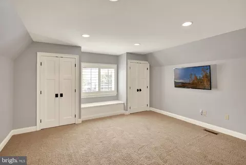 Bedroom - 640 Snyder Rd, Lititz, PA 17543 photo 3 of 10