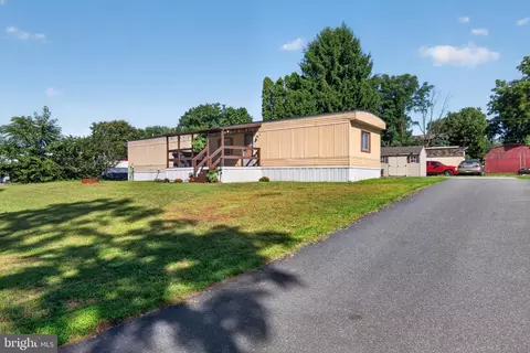 577 W Hazel Ave, Marietta, PA 17547