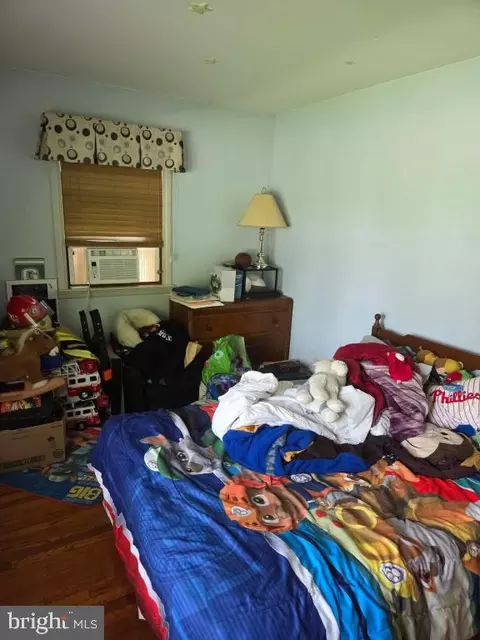 Bedroom - 340 E Marion St, Lititz, PA 17543 photo 3 of 6