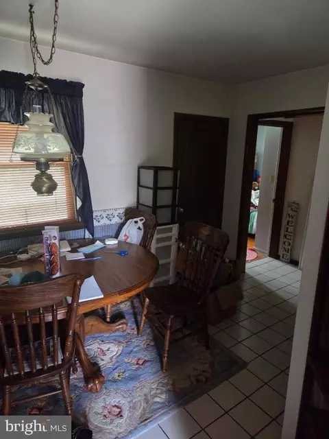Entry Way - 340 E Marion St, Lititz, PA 17543 photo 2 of 4