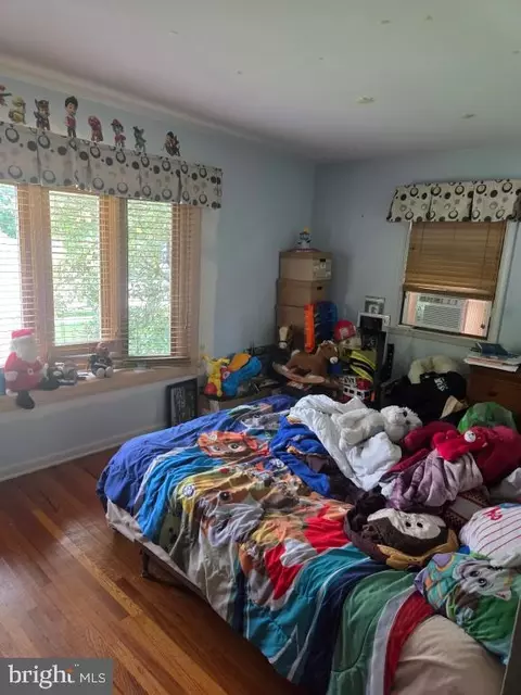 Bedroom - 340 E Marion St, Lititz, PA 17543 photo 1 of 6