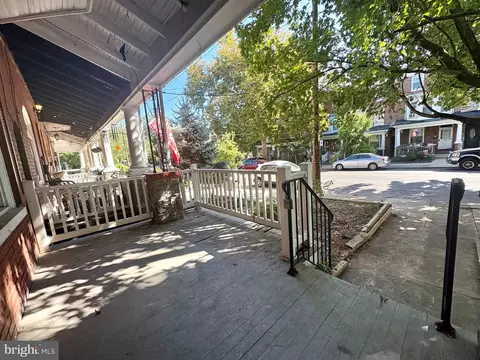 Exterior - 208 Ruby St, Lancaster, PA 17603 photo 6 of 10