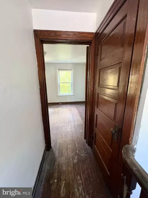 Entry Way - 208 Ruby St, Lancaster, PA 17603 photo 8 of 9
