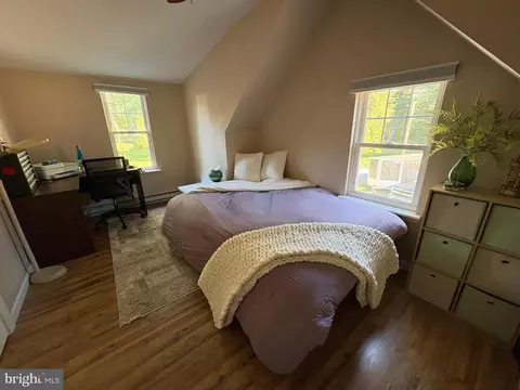 Bedroom - 109 Leaman St, Lititz, PA 17543 photo 5 of 6
