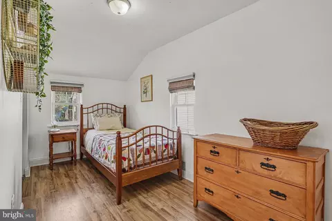 Bedroom - 109 Leaman St, Lititz, PA 17543 photo 4 of 6