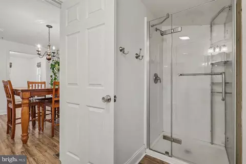Entry Way - 109 Leaman St, Lititz, PA 17543 photo 3 of 4