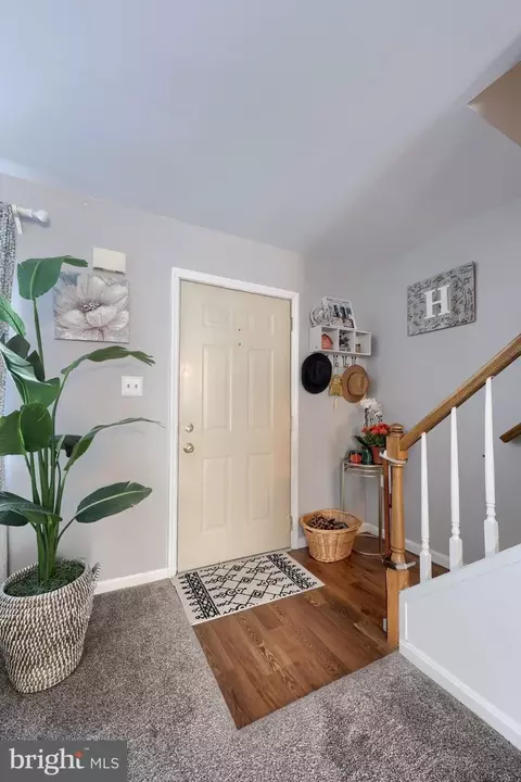 Entry Way - 2 Brookview Dr, Lititz, PA 17543 photo 2 of 5