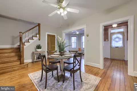 Dining - 26 W Orange St, Lititz, PA 17543 photo 2 of 4