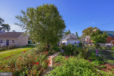 Exterior - 26 W Orange St, Lititz, PA 17543 photo 10 of 11