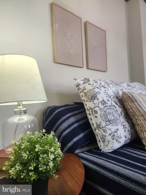 Bedroom - 26 W Orange St, Lititz, PA 17543 photo 3 of 4