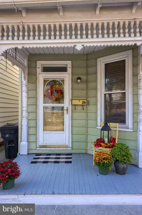Exterior - 26 W Orange St, Lititz, PA 17543 photo 2 of 11