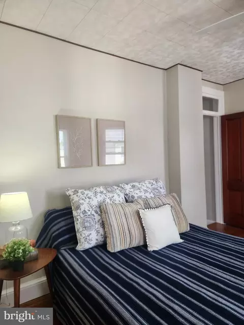 Bedroom - 26 W Orange St, Lititz, PA 17543 photo 1 of 4