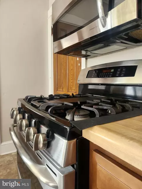 Kitchen - 26 W Orange St, Lititz, PA 17543 photo 2 of 3