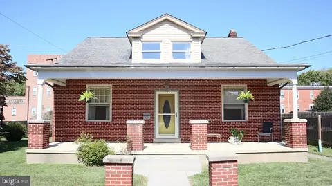 211 Broad St, Landisville, PA 17538
