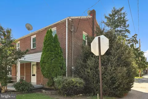 Exterior - 32 Ruby St, Lancaster, PA 17603 photo 2 of 6