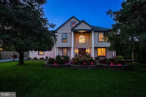 Exterior - 631 12 W Orange St, Lititz, PA 17543 photo 2 of 26