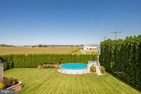 Exterior - 631 12 W Orange St, Lititz, PA 17543 photo 12 of 26