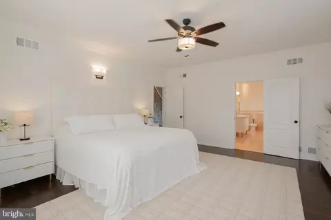 Bedroom - 631 12 W Orange St, Lititz, PA 17543 photo 2 of 11
