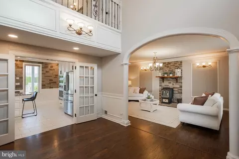 Entry Way - 631 12 W Orange St, Lititz, PA 17543 photo 5 of 7